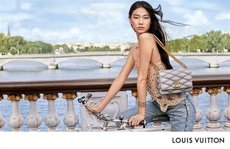 Timeless Femininity: Louis Vuitton Fall Winter 2023 Collection